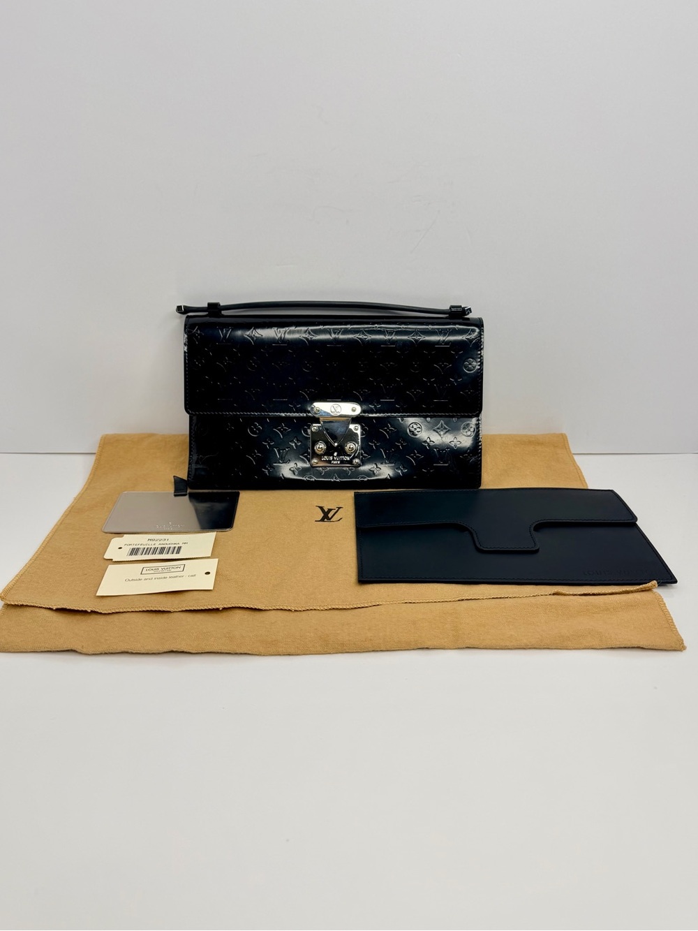 Louis Vuitton ‘Portefeuille Anouchka’ Monogram Glacé MM
